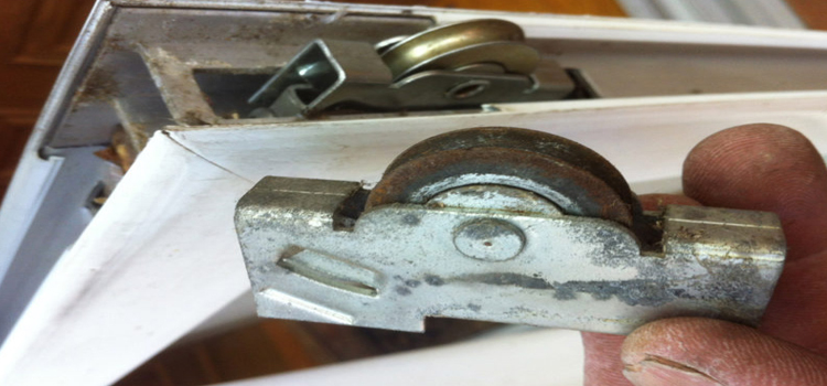 screen door roller repair in San Pablo