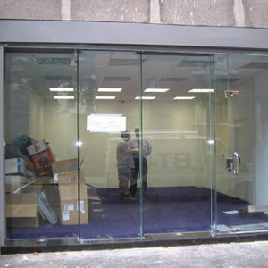 shop front door repair San Pablo